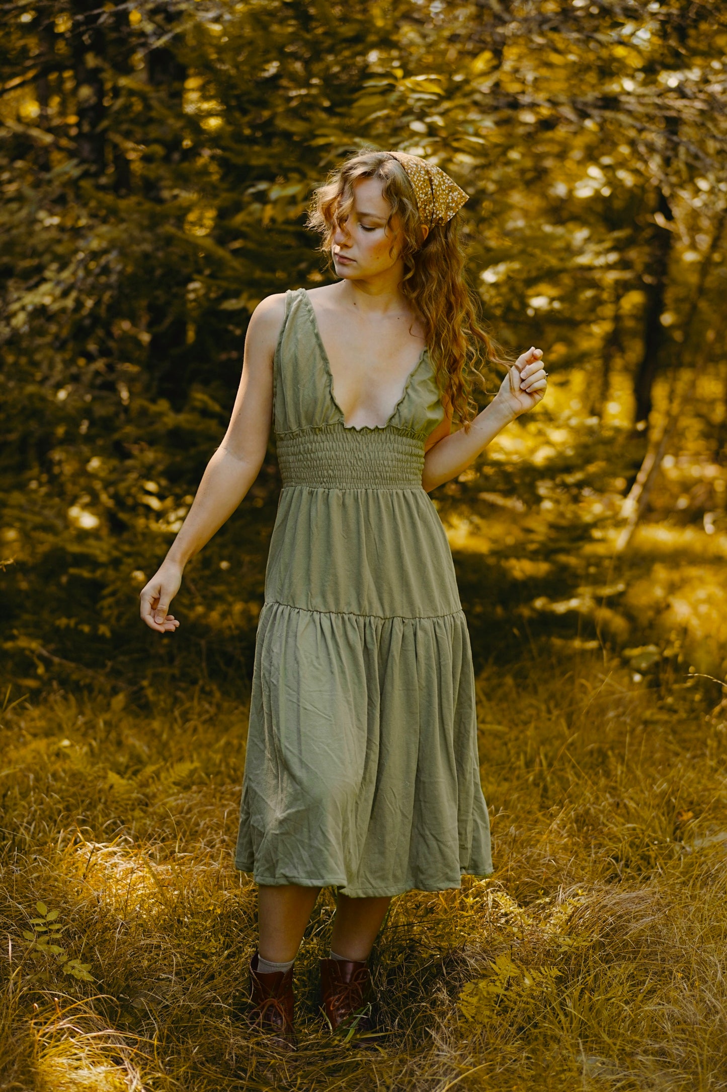 Elastic Low Cut Dress (S-M)