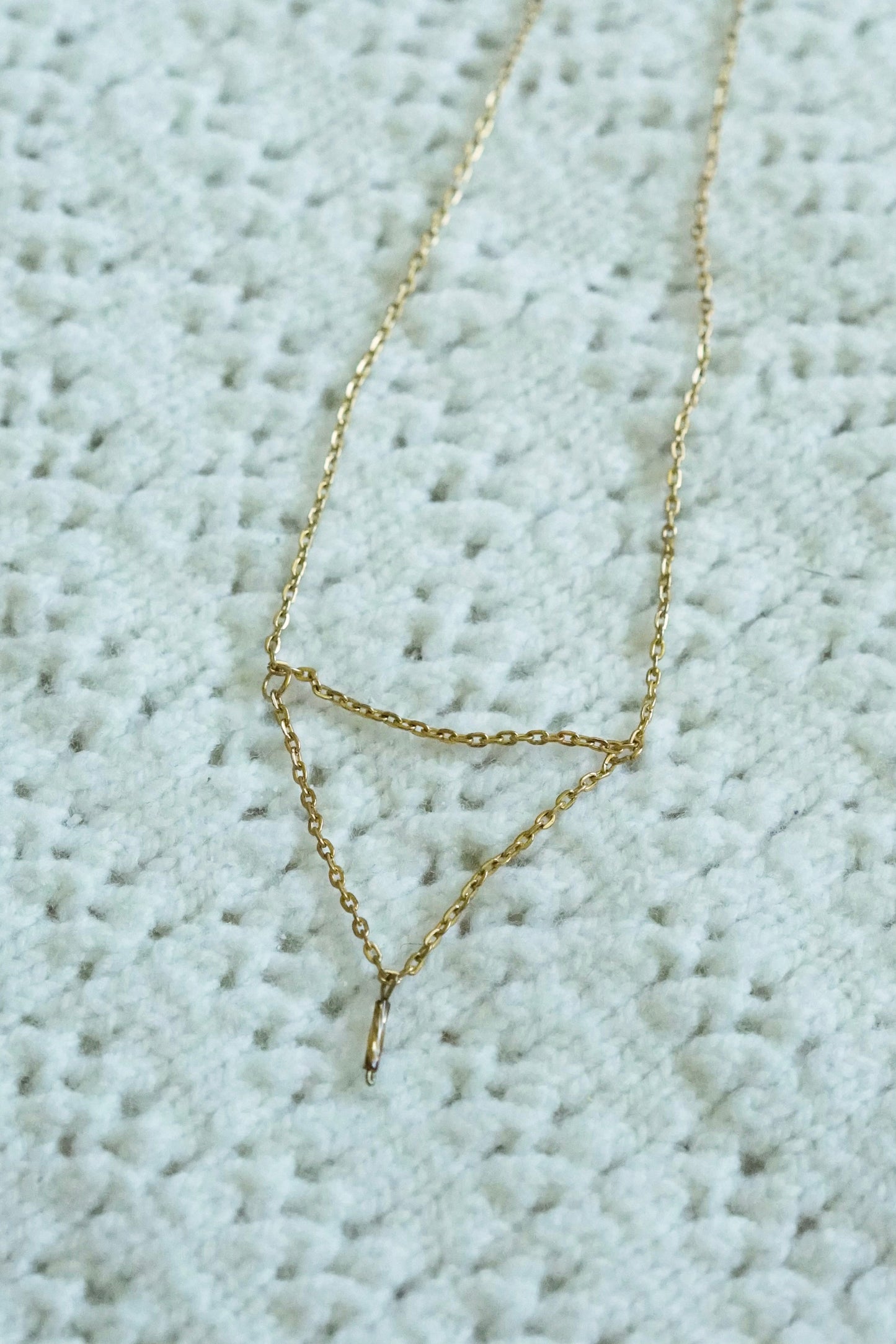 Simple Triangle Necklace