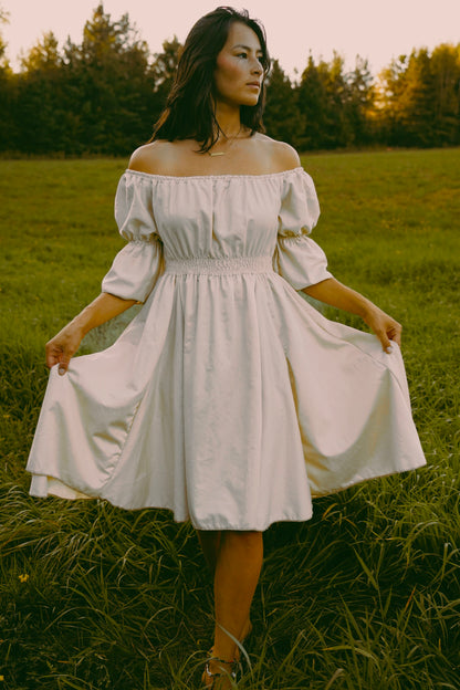 Dreamy Midi Cottage Dress (S-M)