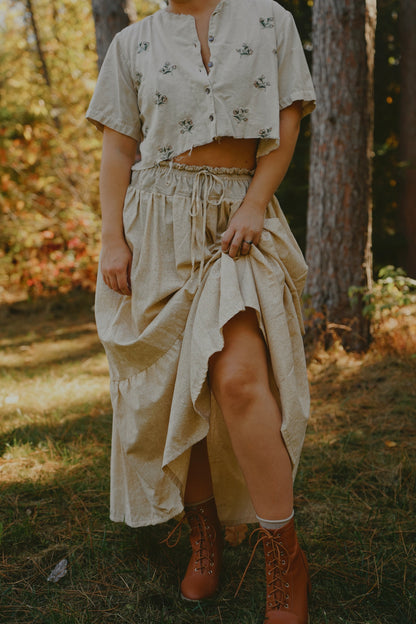 The Faded Flowers Skirt (S-XL)