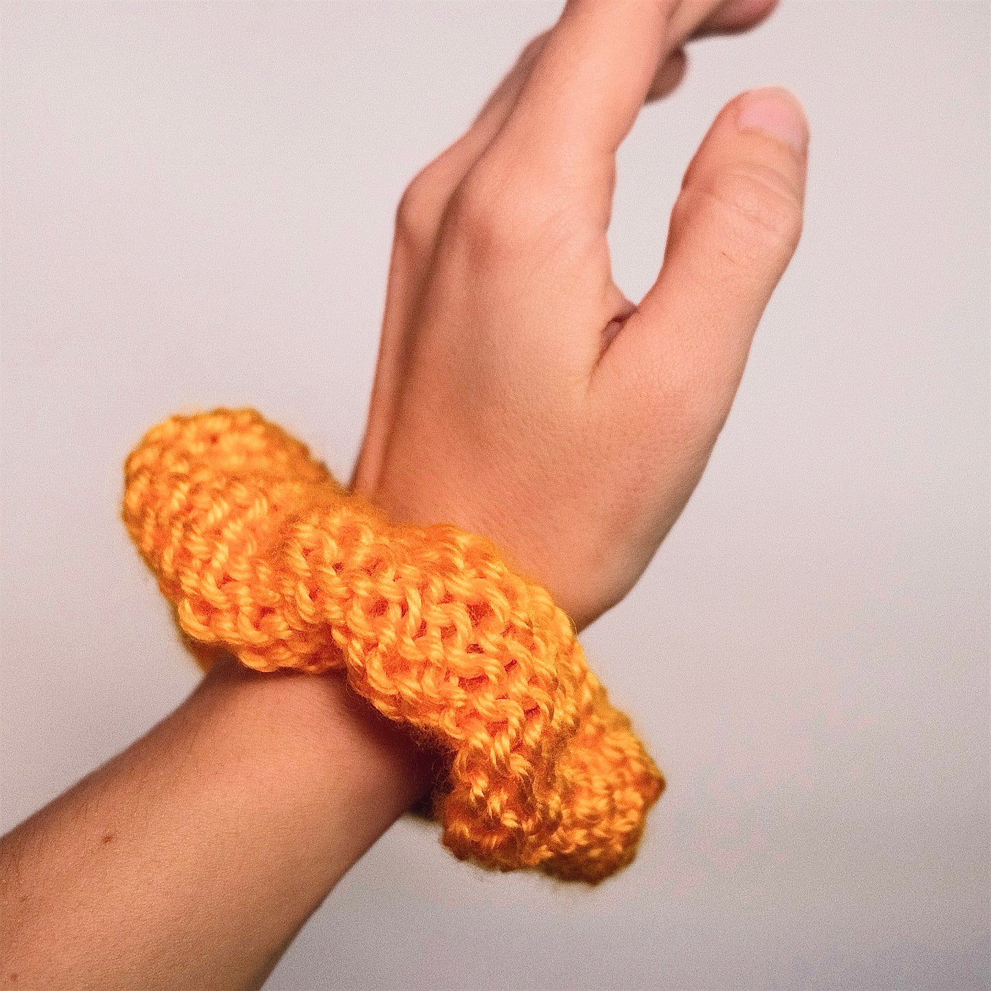 Dandelion Scrunchie